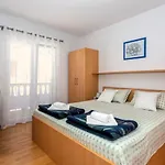 Frühstückspension Lucija 3*