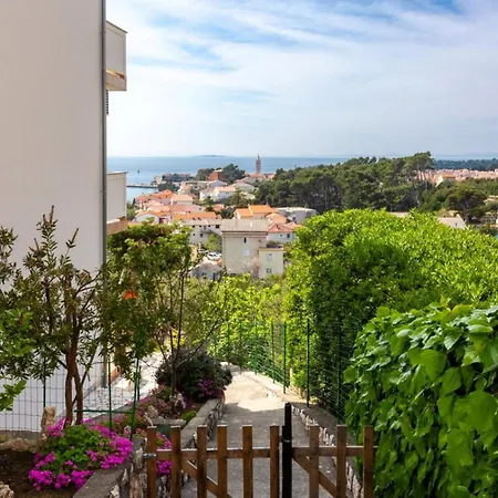 Lucija Bed & Breakfast 3*