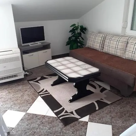 Lucija Bed & Breakfast