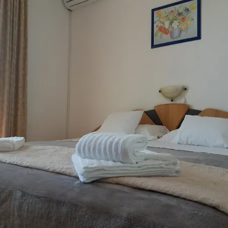 Bed & Breakfast Lucija Banjol