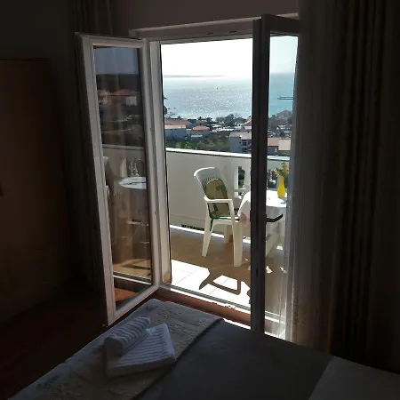 Lucija Bed & Breakfast 3*