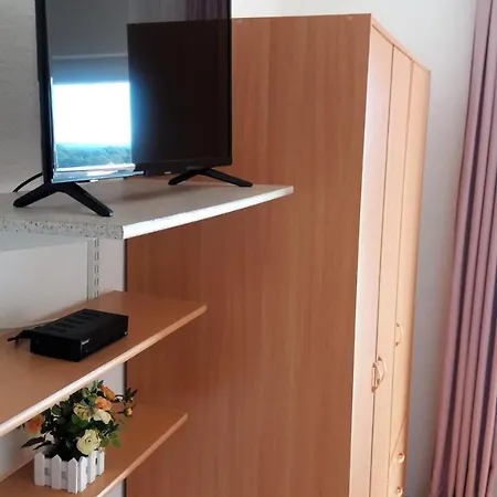 Lucija Bed & Breakfast 3*