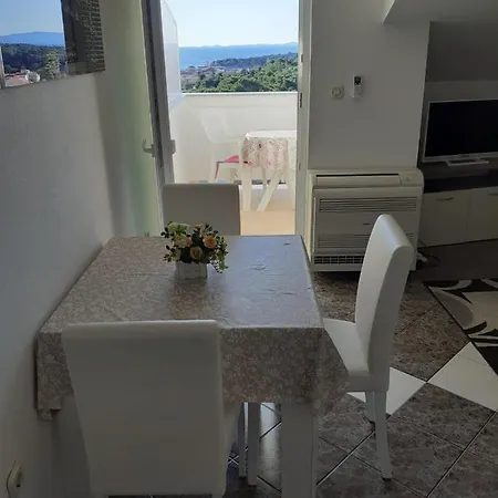 Lucija Frühstückspension 3*