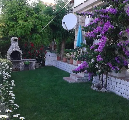 Lucija فندق مبيت وإفطار 4*